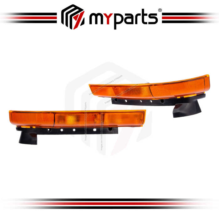 TYC Fits Mitsubishi Canter FB511 FE637 FE638 FE639 FE647 Head Lamp Lower Signal Lamp | Pair LH Left Hand (Passenger) + RH Right Hand (Driver)